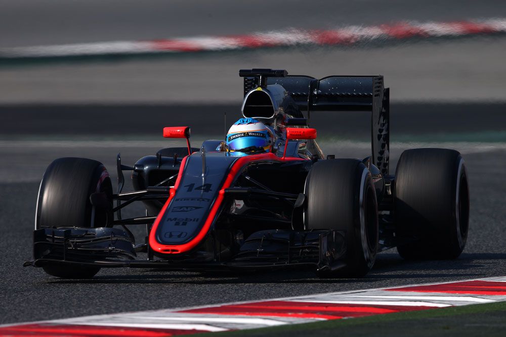 F1: A Honda bajban van egy csapattal 50