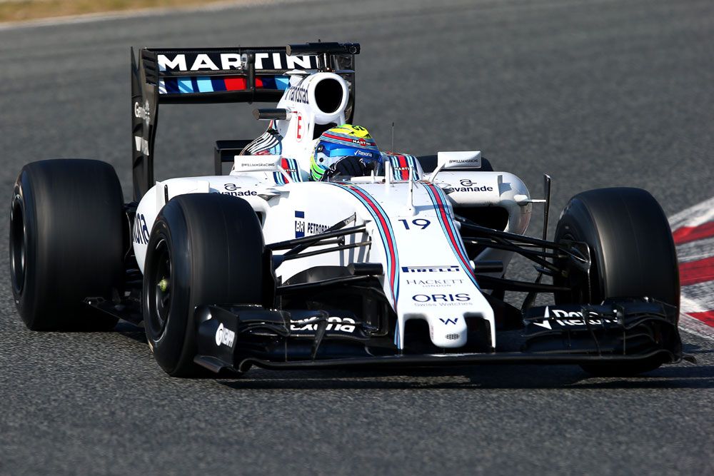 F1: Maldonado Ferrarit verte, a tesztpilóta önmagát 52