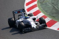 F1: Hamilton rosszul van, kidőlt a tesztről 142