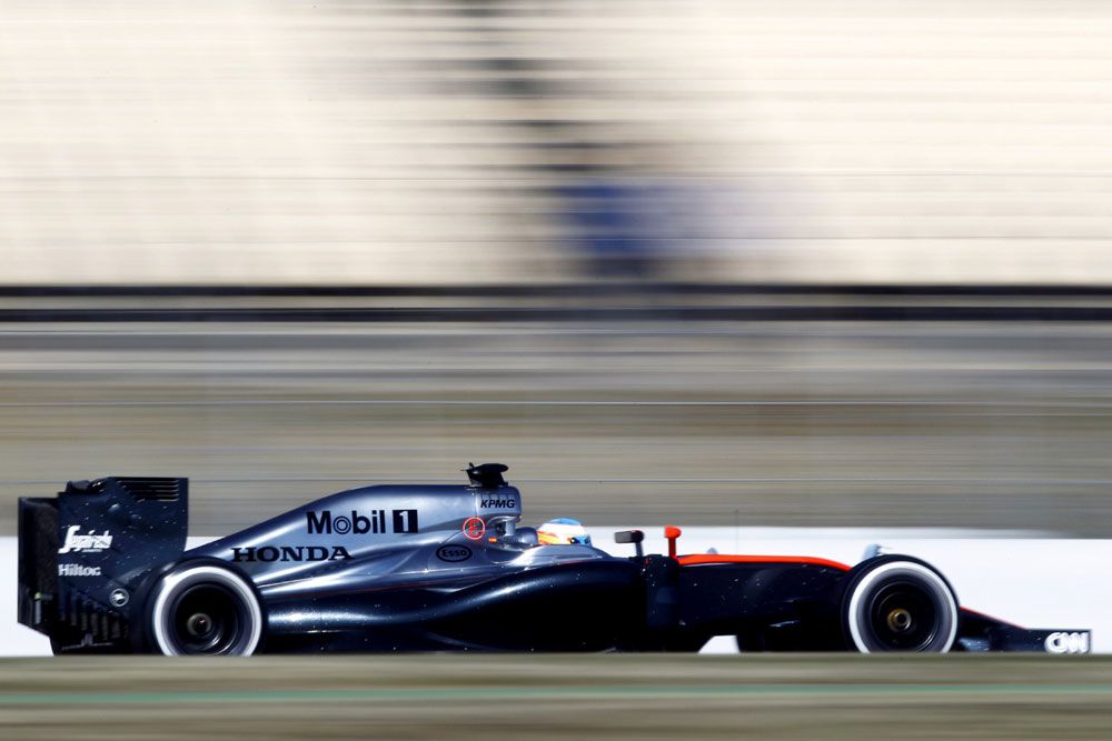 F1: Hamilton rosszul van, kidőlt a tesztről 73