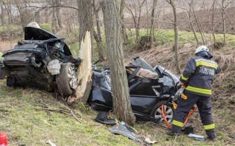 Gázolás után halálos karambol Békés megyében