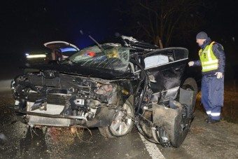 Fekete hétvége az utakon