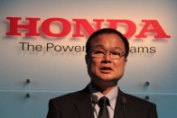 Elbocsátották a Honda elnök-vezérigazgatóját! 6