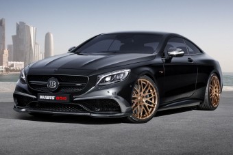 Aranyban, karbonban fürdik