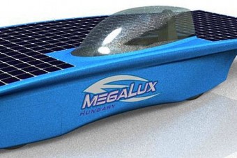 Napelemes autóval szelik át Ausztráliát a magyar diákok