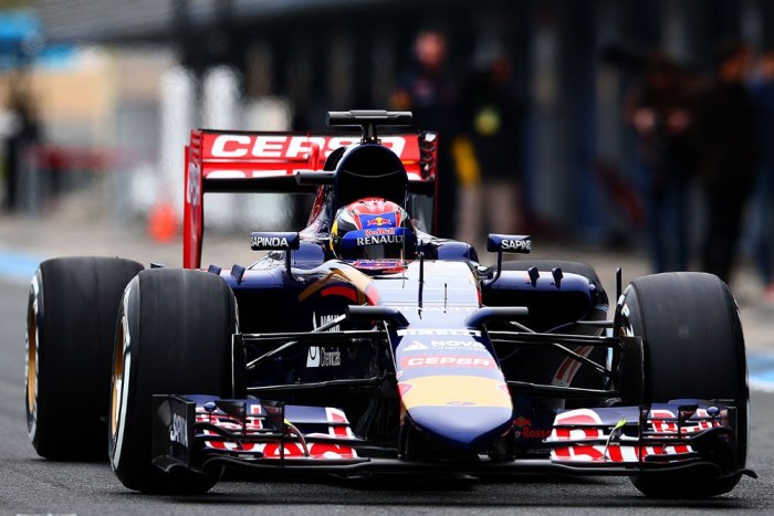 F1: Letörik a Merci és a Ferrari szarvát 5