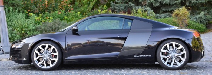 Vezettük Vajna Tímea 40 millás sportautóját 6