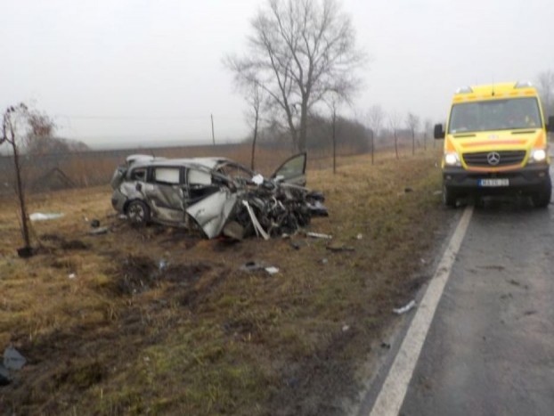 Képeken a reggeli halálos buszbaleset 7