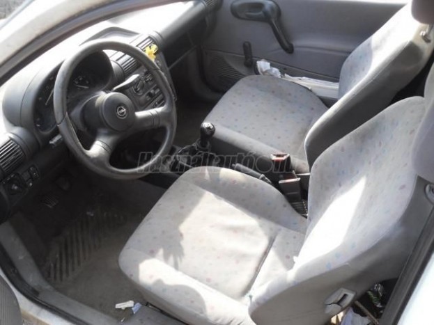 Opel bőrben tért vissza az eladó “Fostalicska” 7