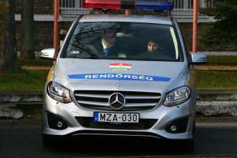 Mit találtunk a rendőrség járműszerződéseiben?