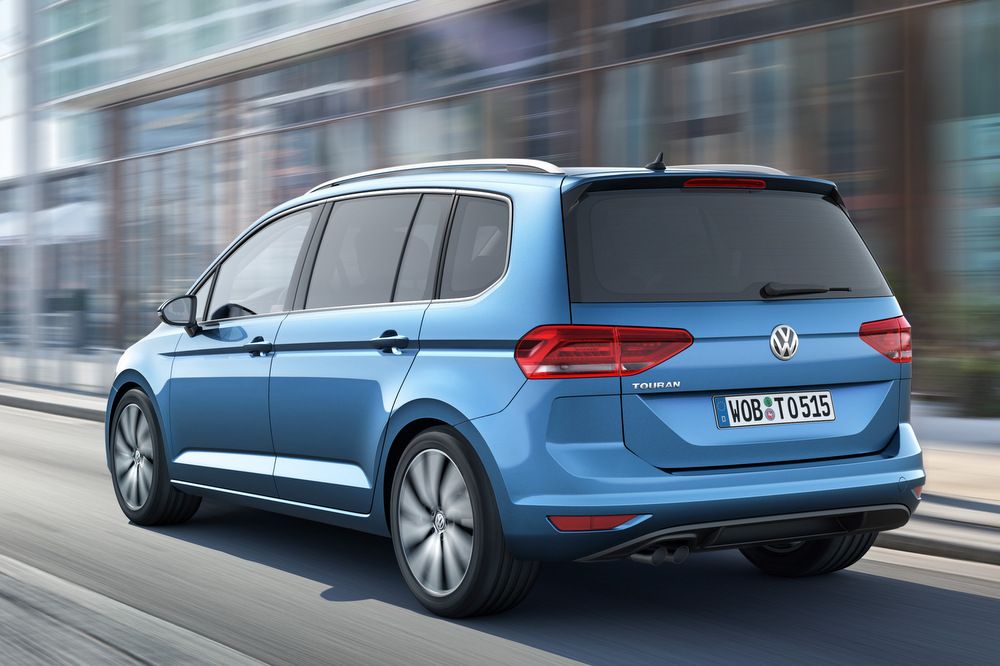 Világpremier: újraalkották a Volkswagen buszlimuzinját 6