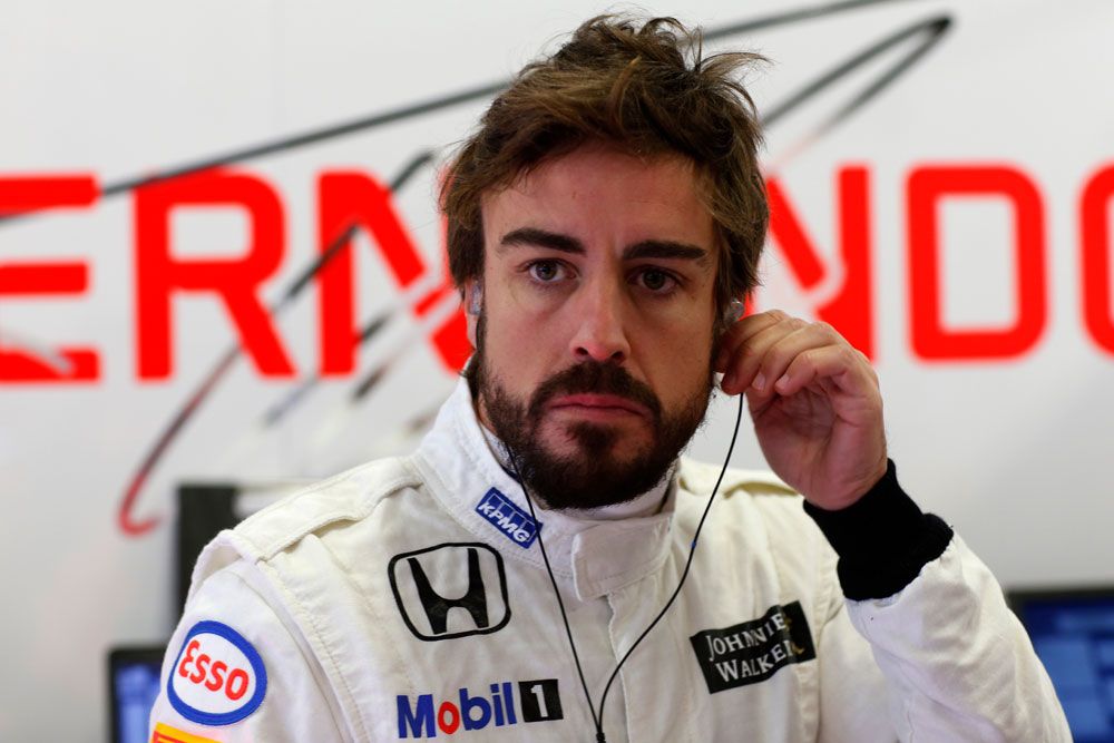 F1: Az orvosokon múlik, versenyezhet-e Alonso 9