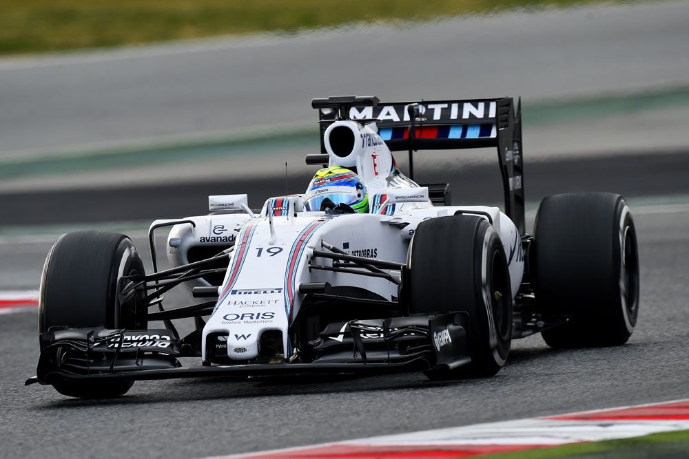 F1: Katasztrófa a McLarennél, Massa az élen 13