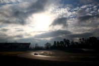 F1: Katasztrófa a McLarennél, Massa az élen 77