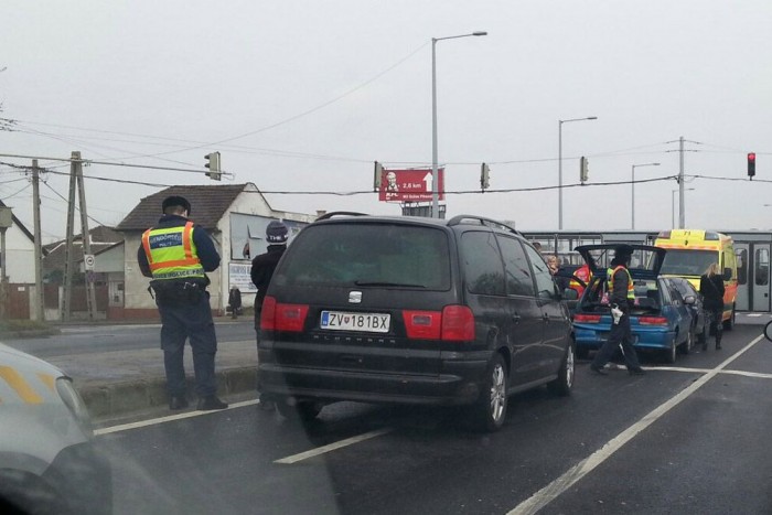 Baleset az M3-as kivezetőjén 11 Baleset az M3-as kivezetőjén 11