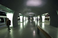 Leáll a négyes metró 26