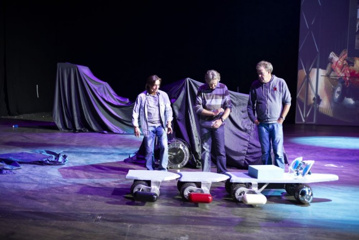 Lenullázták a Top Geart, Clarksont kirúgta a BBC 6 | Vezess Lenullázták a Top Geart, Clarksont kirúgta a BBC 6