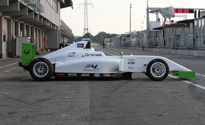 160-nal bukott Schumacher fia 6