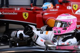 F1: Hivatalos a sisakfestési tilalom