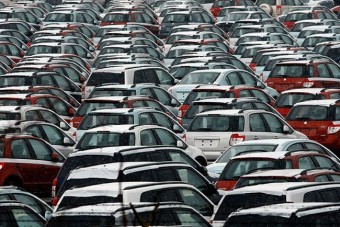 Tíz autóból csak kettőt vett magánszemély itthon