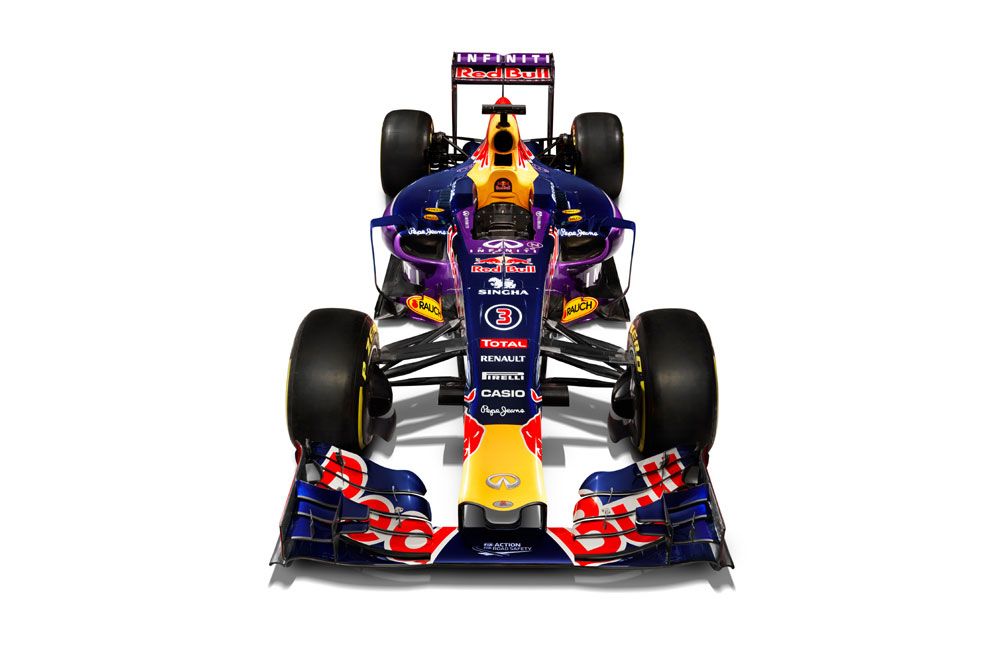 F1: A Red Bull levetette az álcaruhát 4