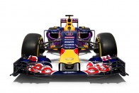 F1: A Red Bull levetette az álcaruhát 10