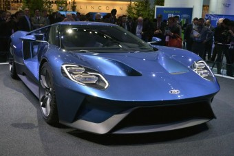 Hollywood is sorban áll a Ford Ferrarijáért