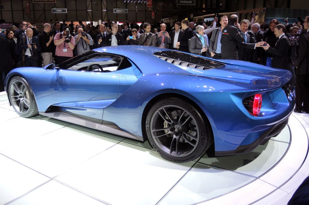 Évente 250 db készül a Ford GT-ből. Ez garantálja az exkluzivitását