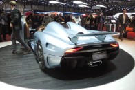 Vérszomjas hiperhibrid a Koenigsegg Regera 38