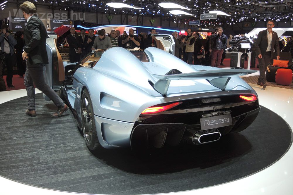 Vérszomjas hiperhibrid a Koenigsegg Regera 18