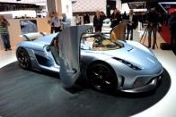 Vérszomjas hiperhibrid a Koenigsegg Regera 42