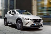 Négy literrel elmegy a Mazda kis terepese 2