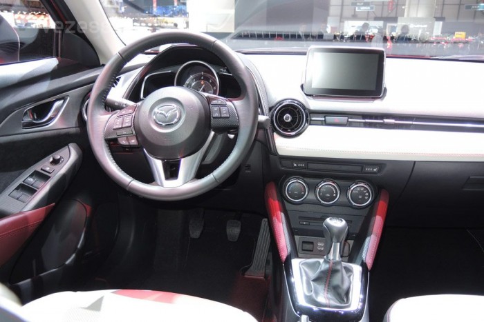 Négy literrel elmegy a Mazda kis terepese 7