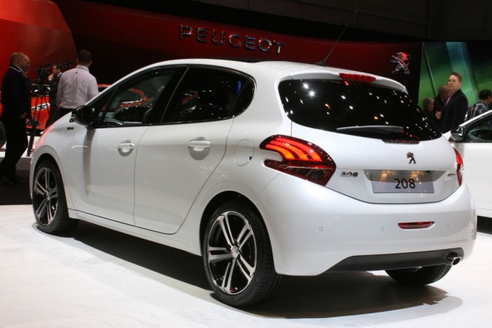 3 l/100 km: dízellel ezt is lehet 6 | Vezess Júliusban kezdődik Magyarországon a megújult 208 értékesítése