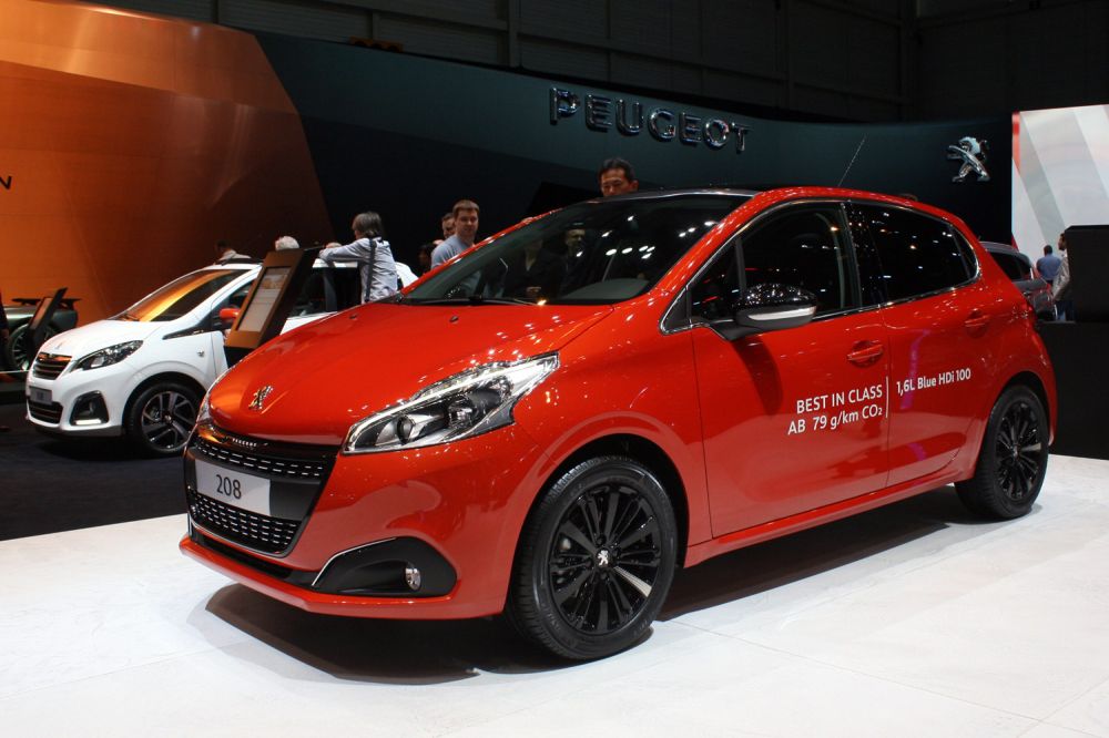 79469_656722_1000x700.jpg | Vezess | Vezess 79 g/km szén-dioxid-kibocsátás mindössze háromliteres fogyasztásnak felel meg 100 kilométeren. Természetesen ez az érték a szabványos mérési ciklusban érvényes