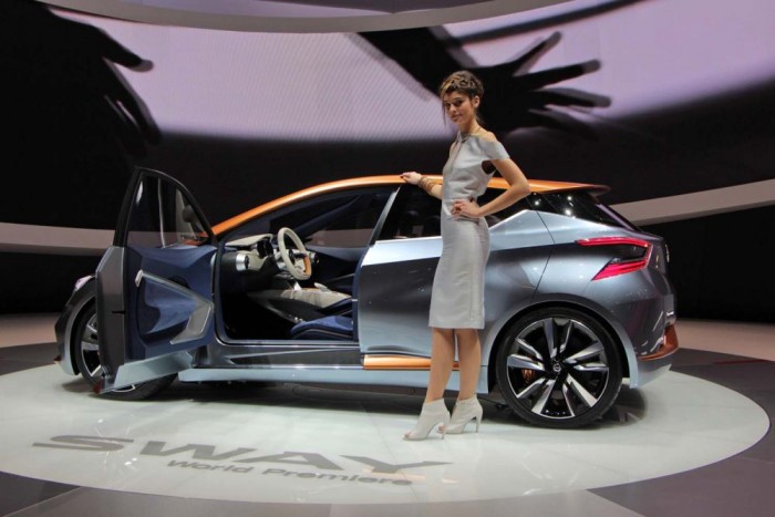 Csak csajok a Genfi Autószalonról 34 | Vezess Csak csajok a Genfi Autószalonról 34