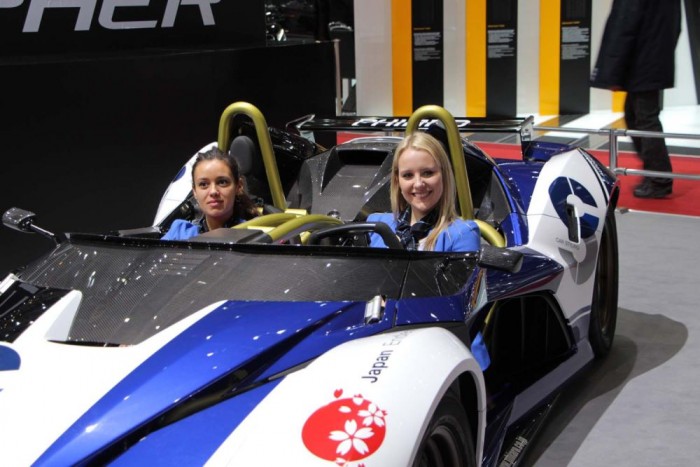 Csak csajok a Genfi Autószalonról 8 | Vezess Csak csajok a Genfi Autószalonról 8