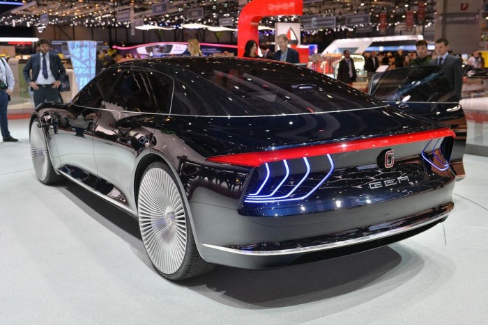 Sofőr nélkül, luxusban 7