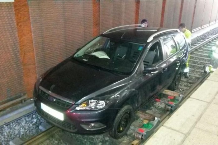 A metróalagútba hajtott egy részeg autós 4