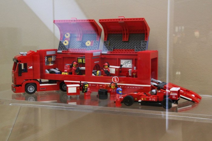 Elfogyott a Bugatti, de van helyette más 10 | Vezess A LEGO a legjobb eszköze a kiskölkök lelkének elrablásának