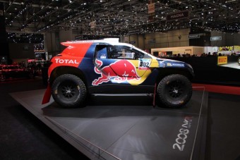 Igazi versenyautók a Genfi Autószalonon