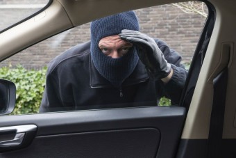 Így bukott le 4 amatőr autótolvaj Pesten