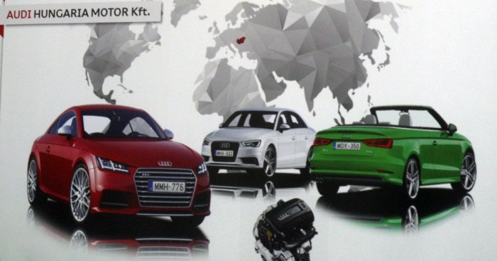 Piros, fehér, zöld. A negyedik győri modell a TT Roadster