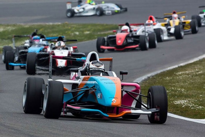 A kétfejű sas megérkezett a világ elitjébe? 10 | Vezess Elöl