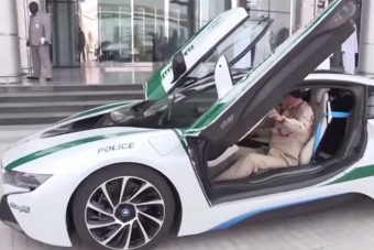 Szuperhibrid egyenruhában