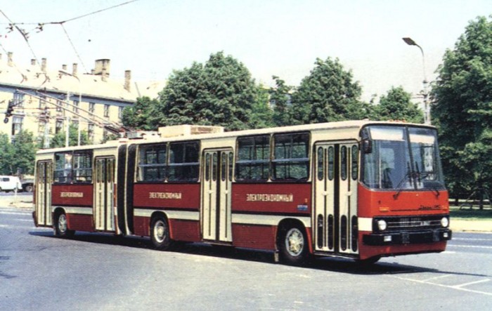 Ikarus 280T egy korabeli fotón 