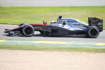 F1: Button garanciát kért, hogy a McLaren biztonságos