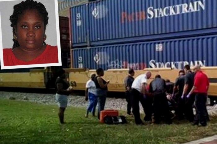 SMS-ezett, tehervonat elé lépett