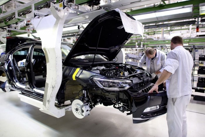 Kétmilliós bónuszt kap minden VW-munkás 2 Kétmilliós bónuszt kap minden VW-munkás 2