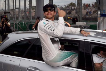 F1: Hamiltoné az év első pole-ja